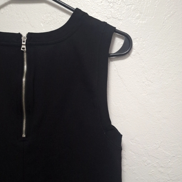 Banana Republic Black Sleeveless 3/4 Zip Back Women's Top Size S - Picture 5 of 9